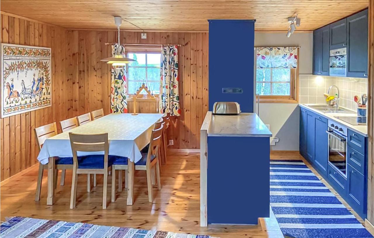 Cozy Home In Saerna With Sauna Fjatervalen Exterior photo