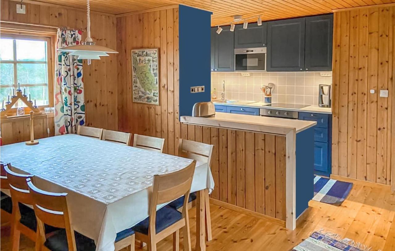 Cozy Home In Saerna With Sauna Fjatervalen Exterior photo